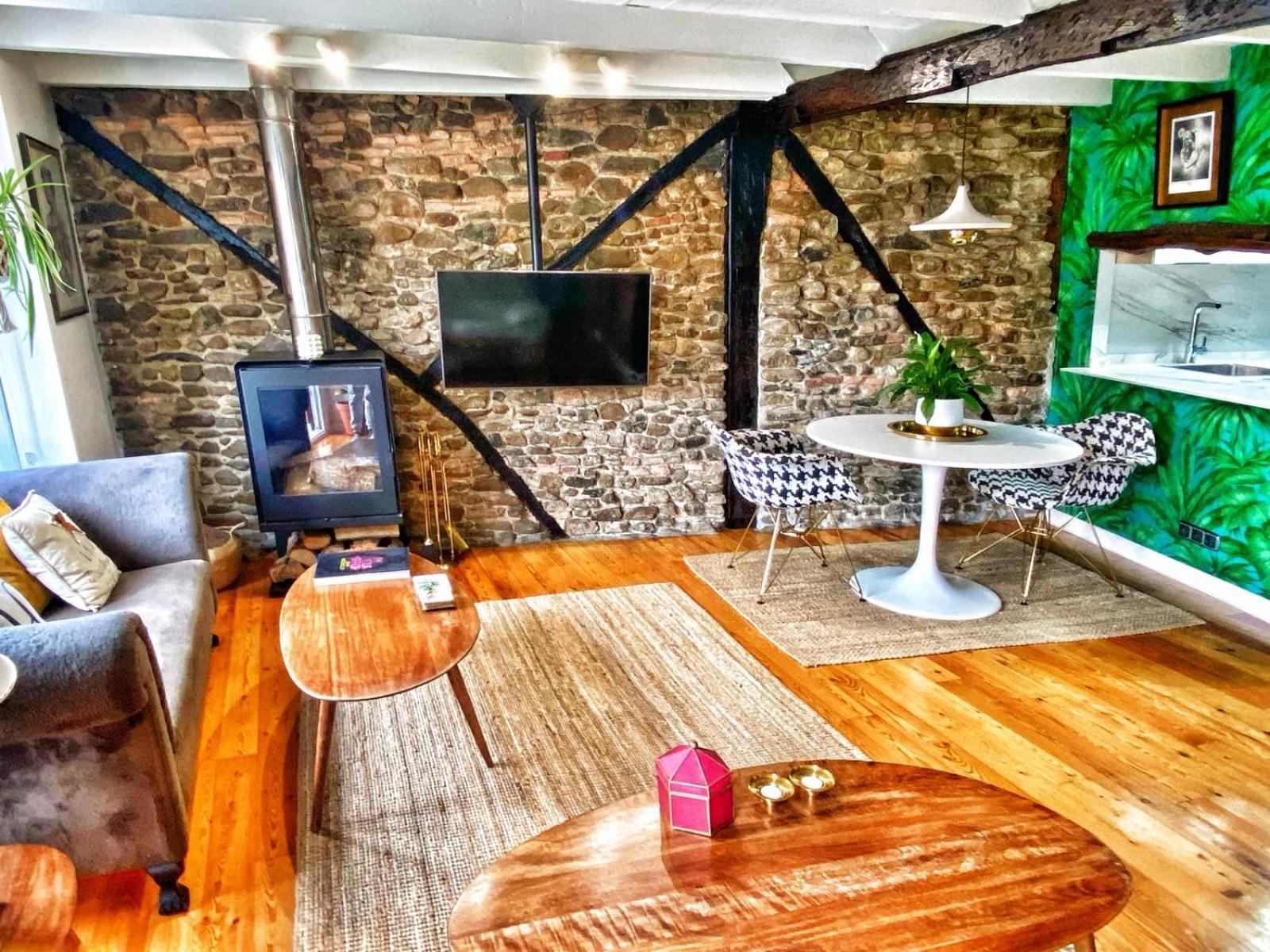 Moderno Duplex Para 3 En Centro De Bermeo Con Wifi Eksteriør billede