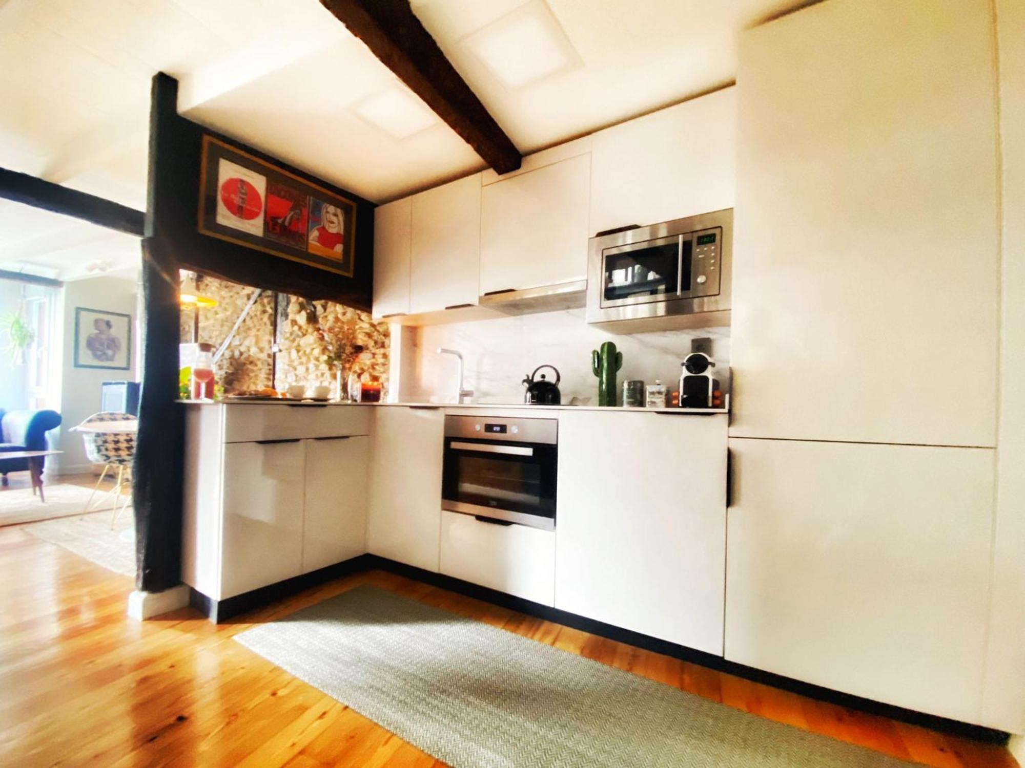 Moderno Duplex Para 3 En Centro De Bermeo Con Wifi Eksteriør billede